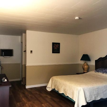 Tumbleweed Motel Cache Creek Extérieur photo
